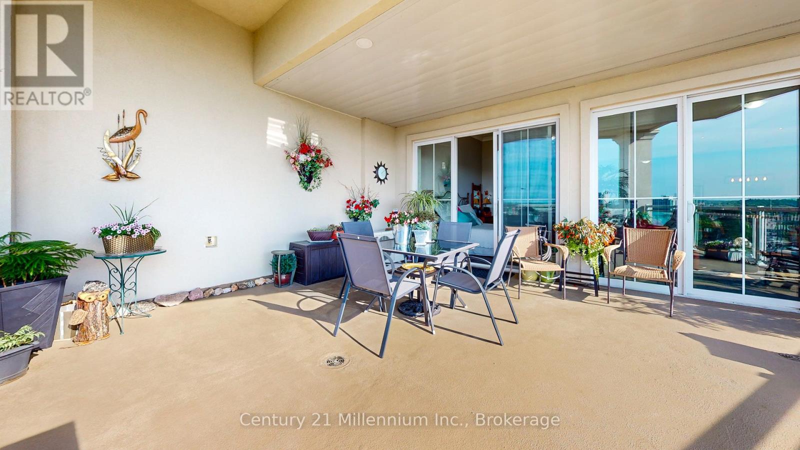 #604 80 9TH STREET E - 14