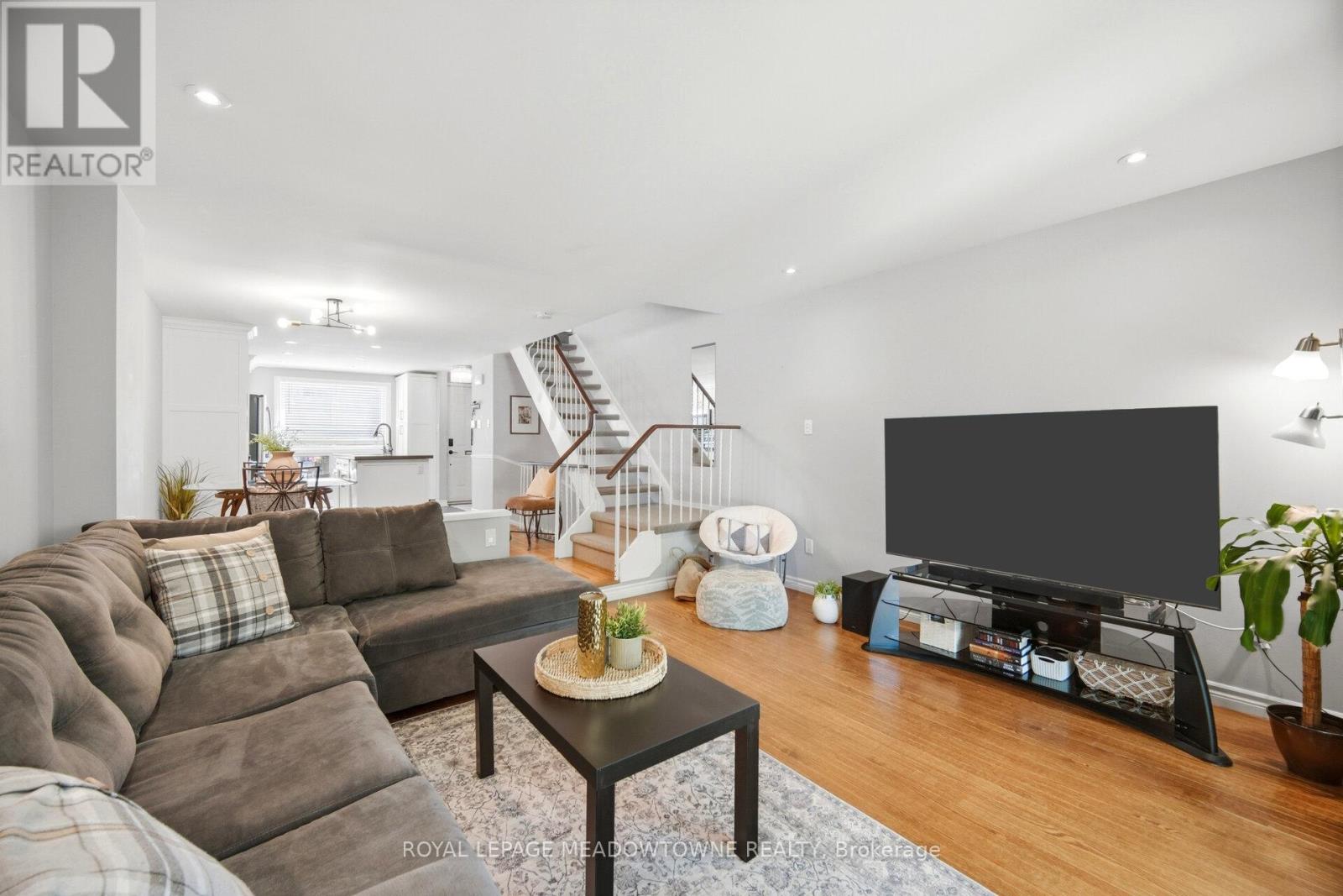 16 DUTCH MYRTLE WAY - 15