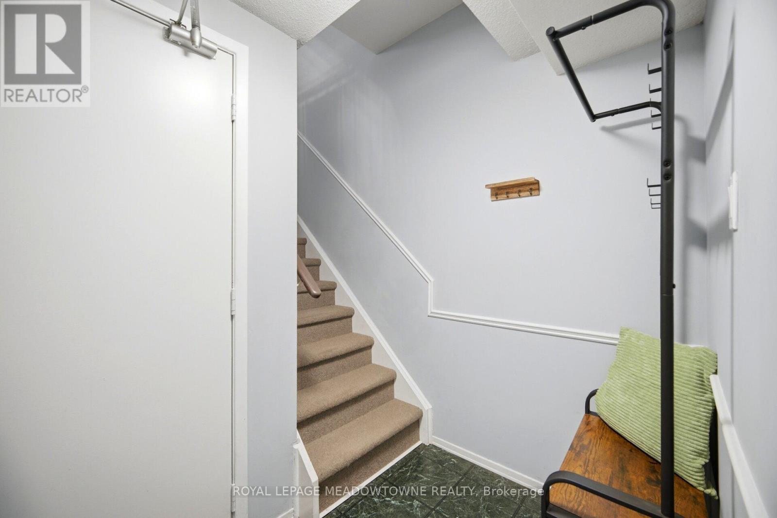16 DUTCH MYRTLE WAY - 36