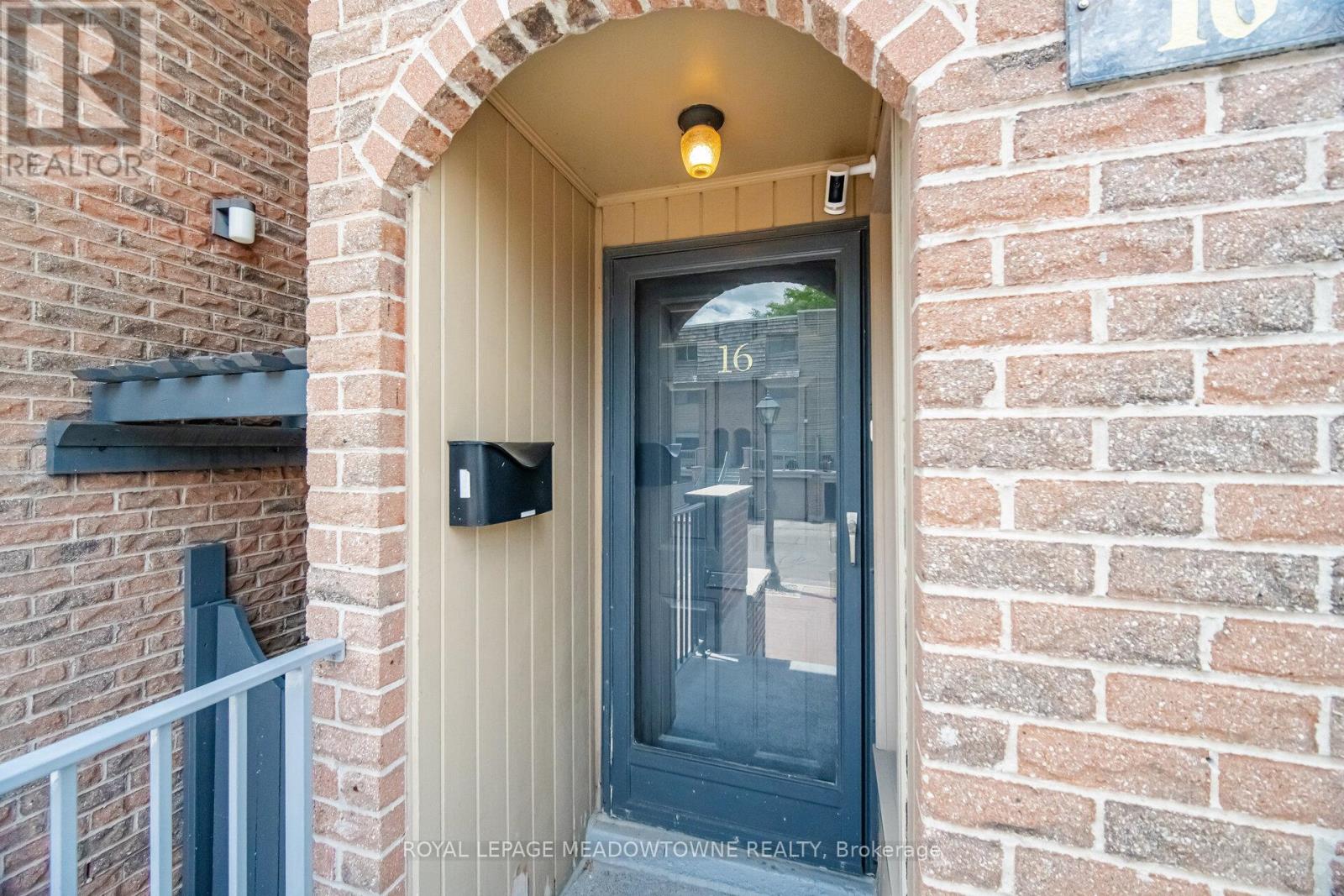 16 DUTCH MYRTLE WAY - 4