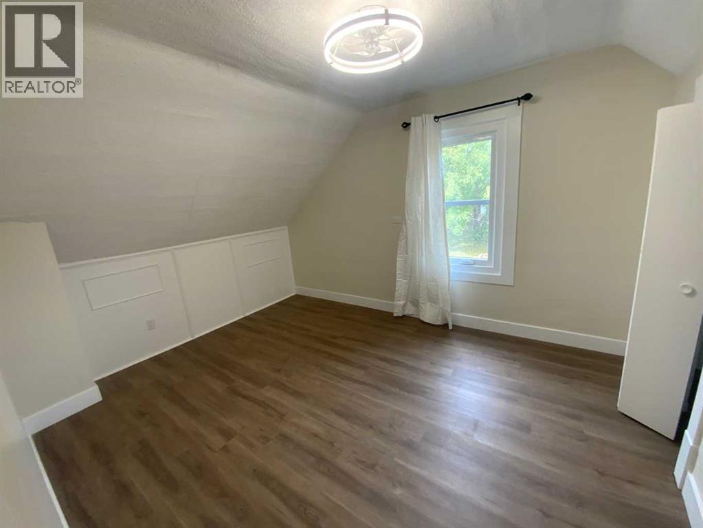 138 Trochu Avenue - 26