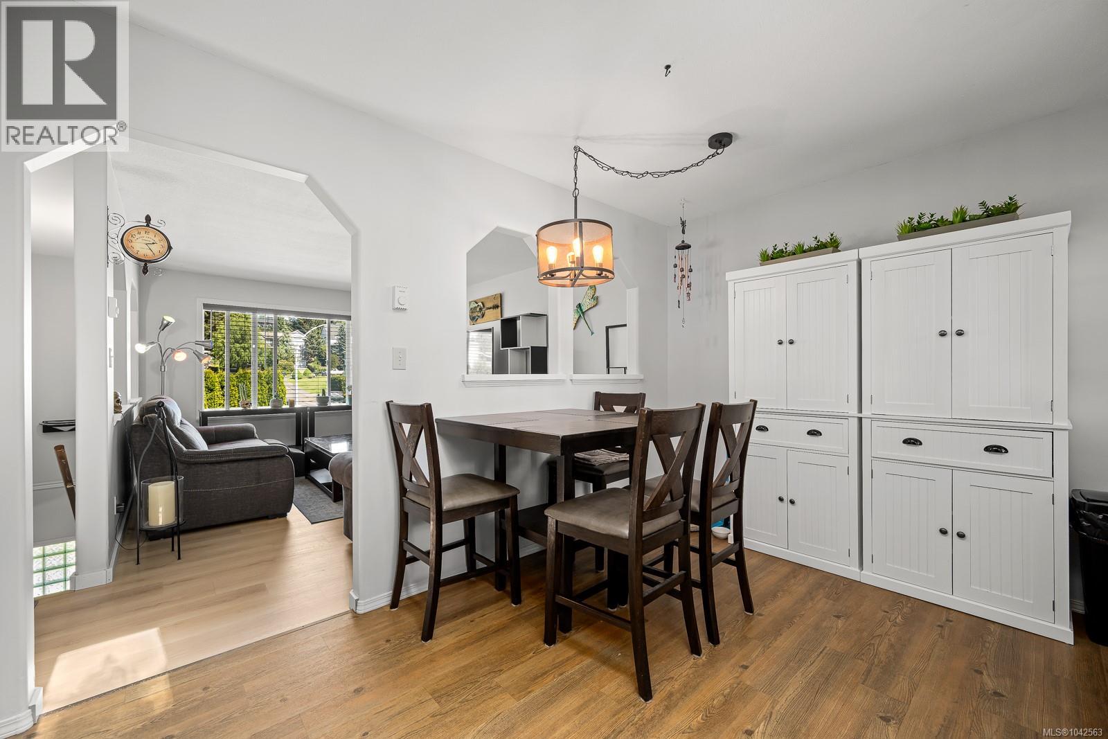 #B 4657 Valecourt Cres - 7