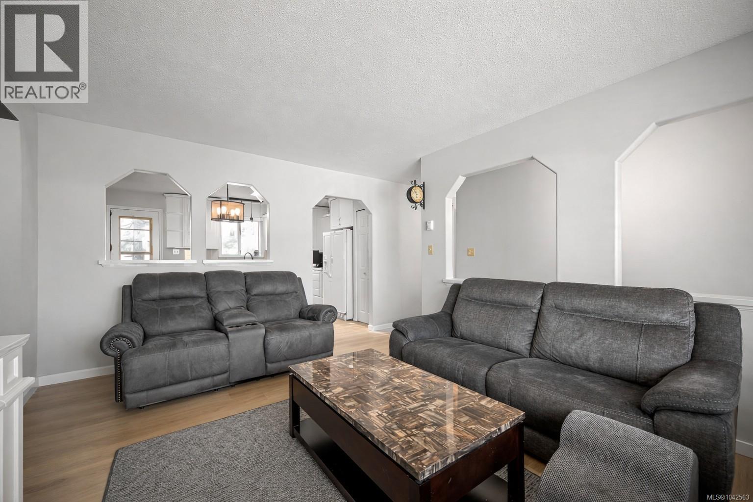 #B 4657 Valecourt Cres - 10