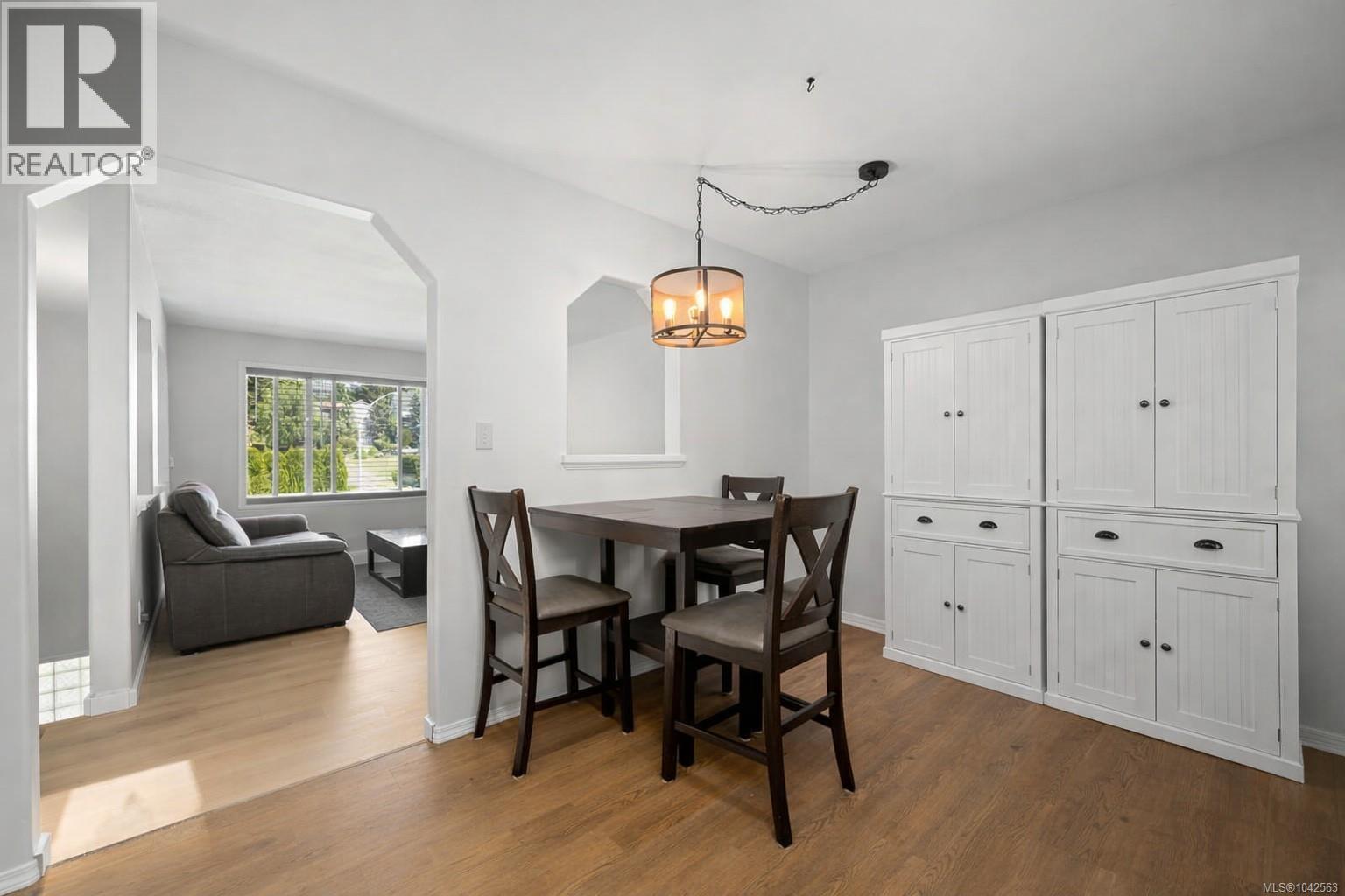#B 4657 Valecourt Cres - 8