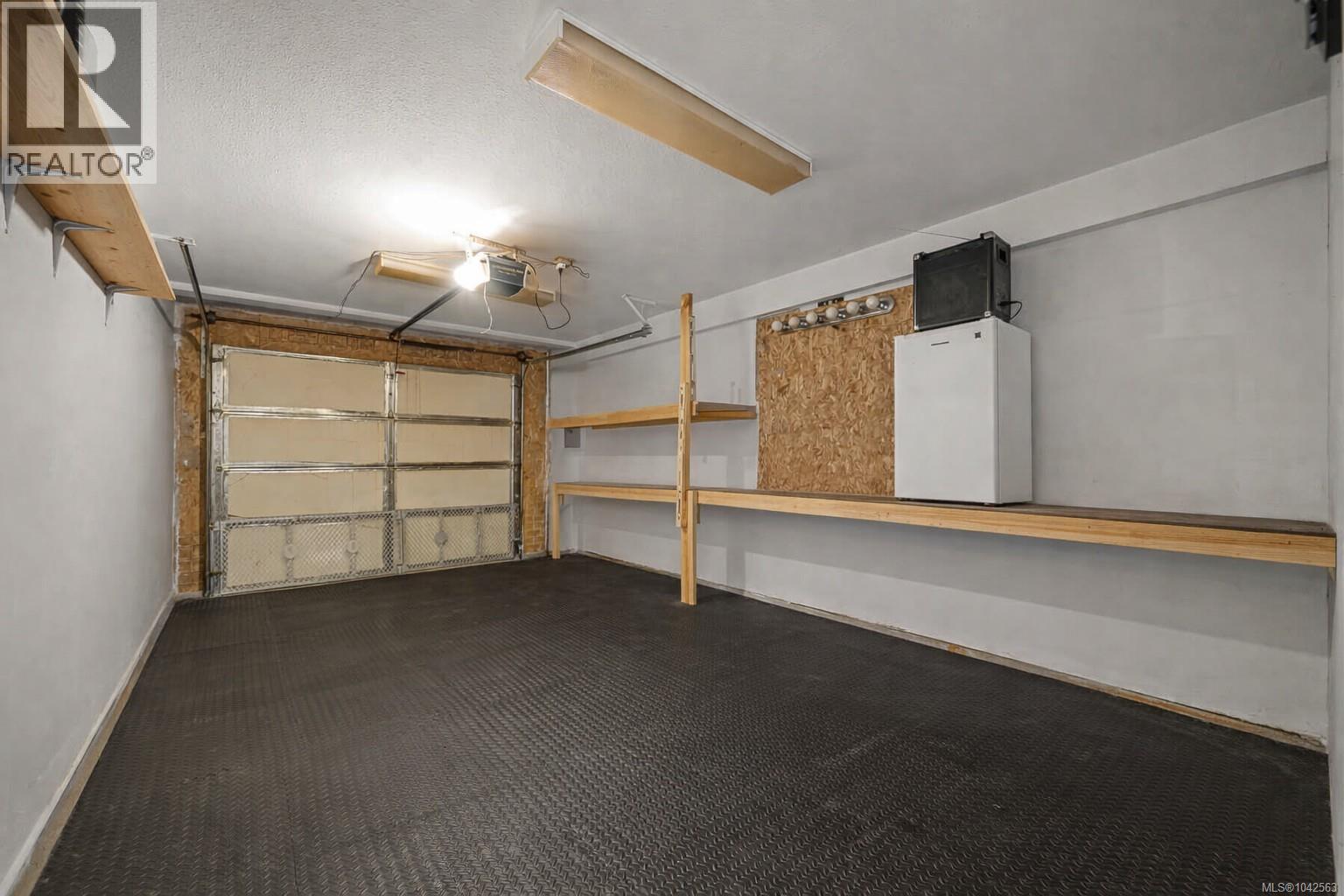 #B 4657 Valecourt Cres - 22