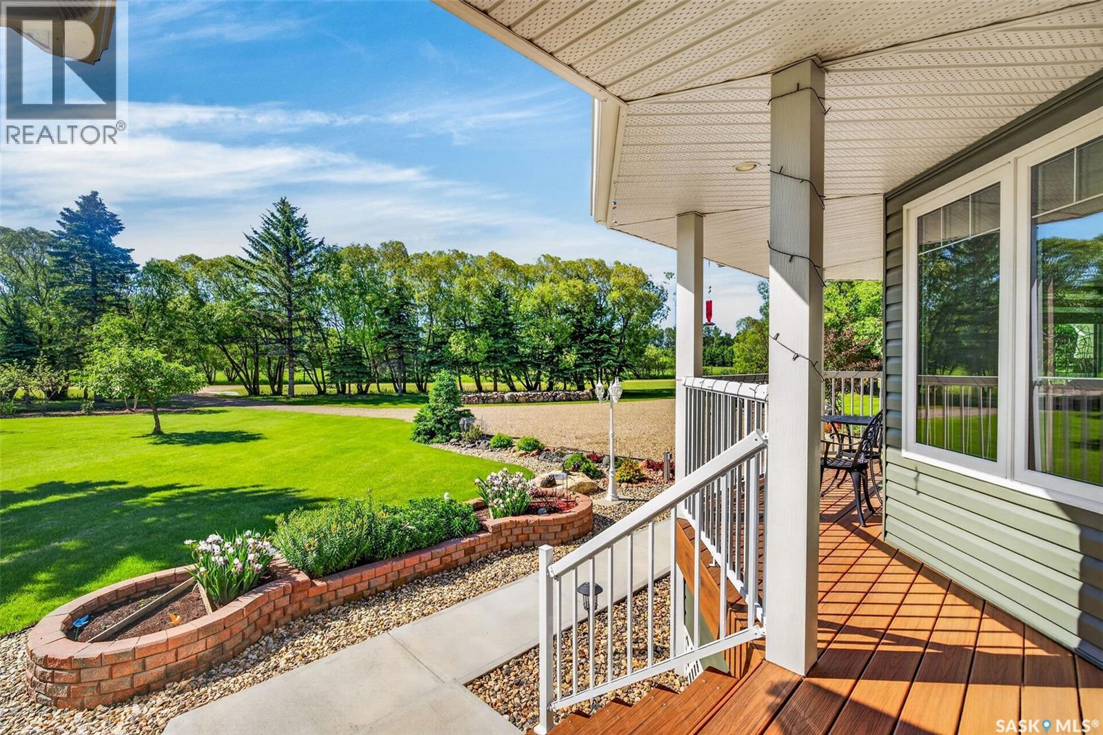 527 McAllister AVENUE - 23