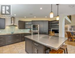 3 Queens Court W, Kentville, NS B4N0G4 Photo 22