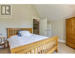 3 Queens Court W, Kentville, NS B4N0G4 Photo 40