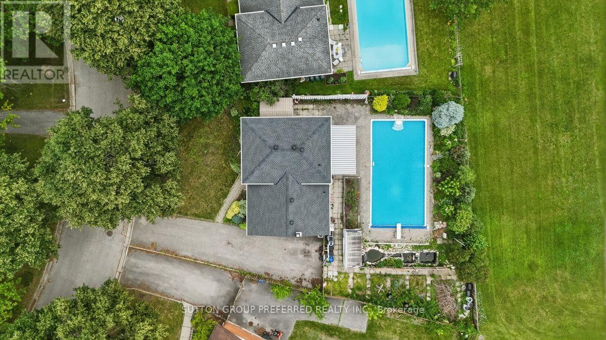 136 MENDIP CRESCENT - 27