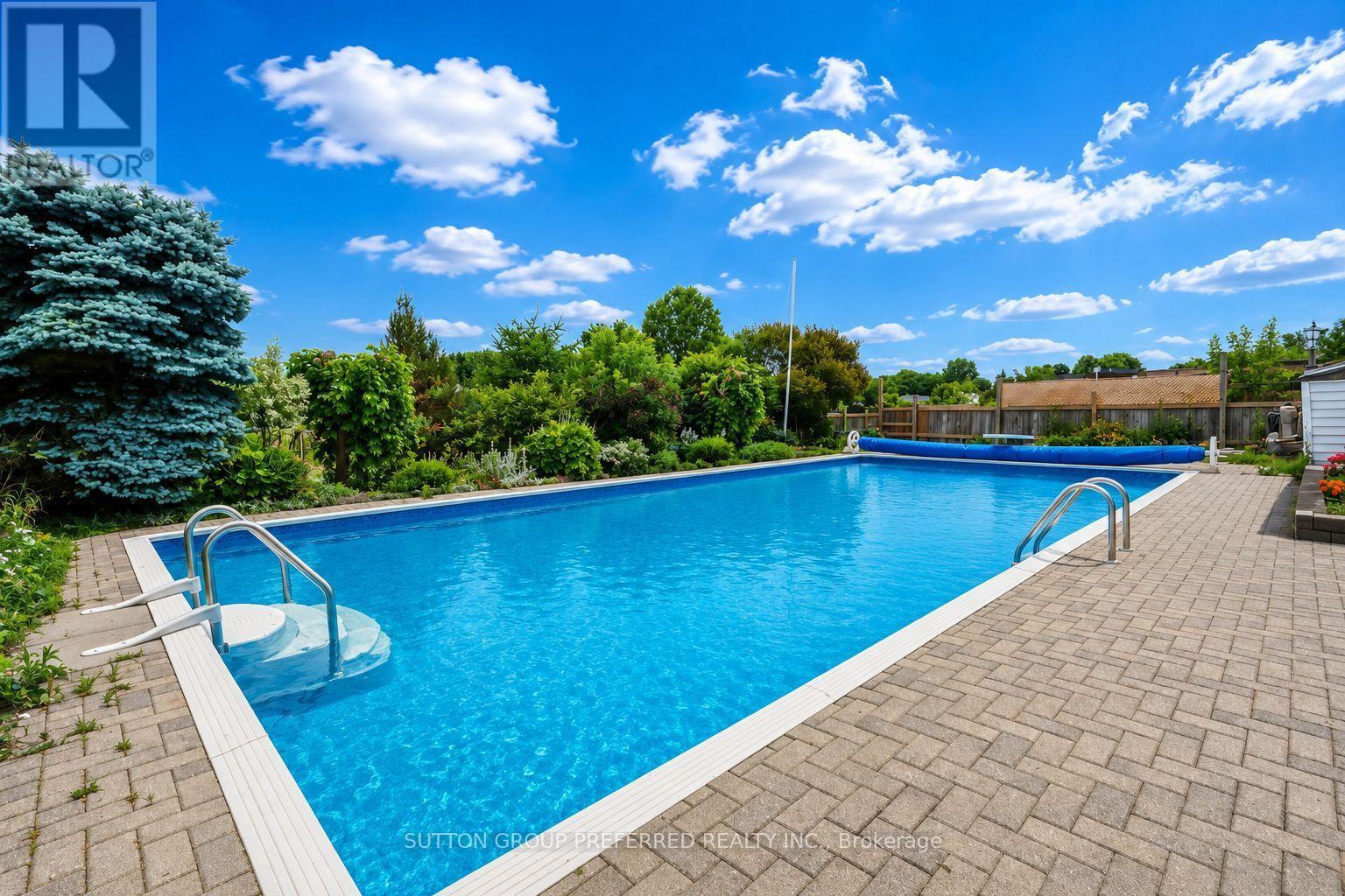 136 MENDIP CRESCENT - 5