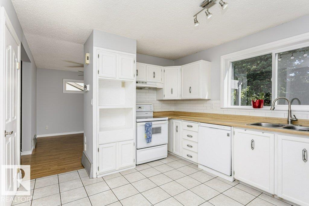 5510 92C AV NW — photo 13