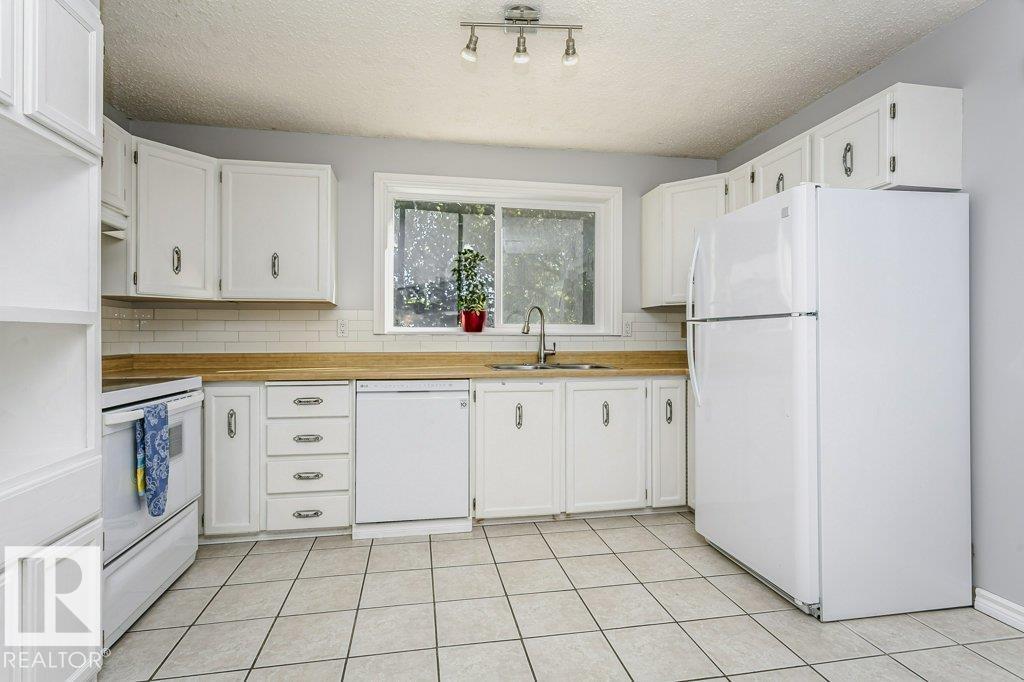 5510 92C AV NW — photo 16