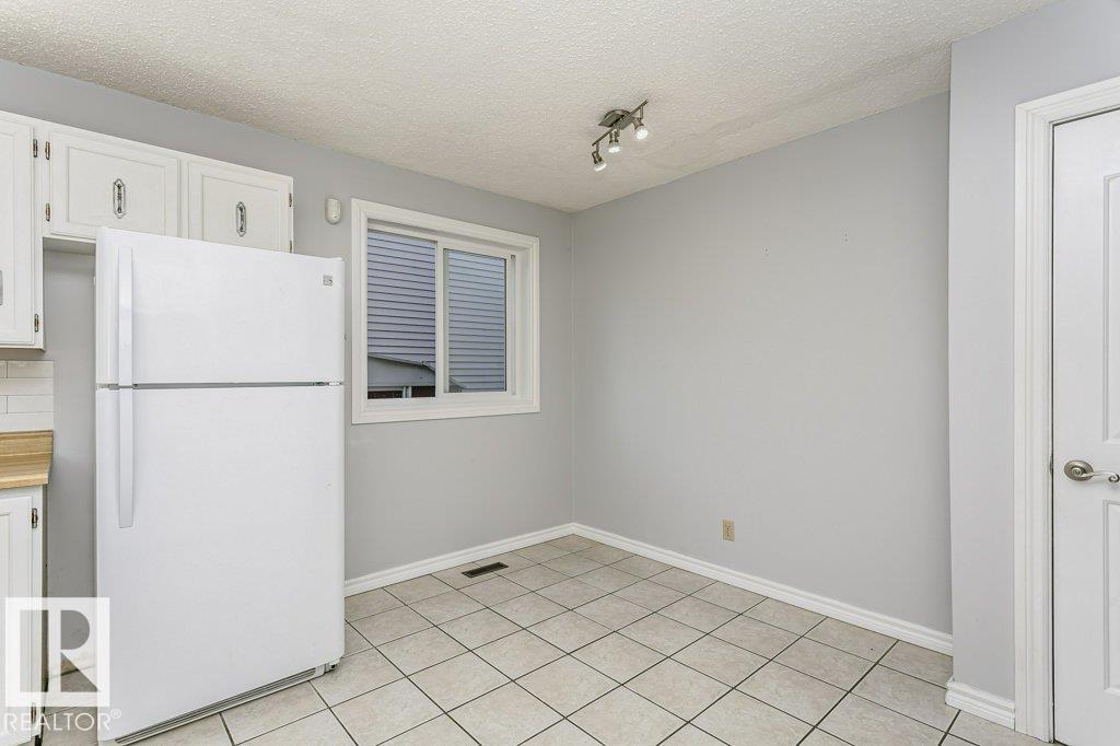 5510 92C AV NW — photo 17
