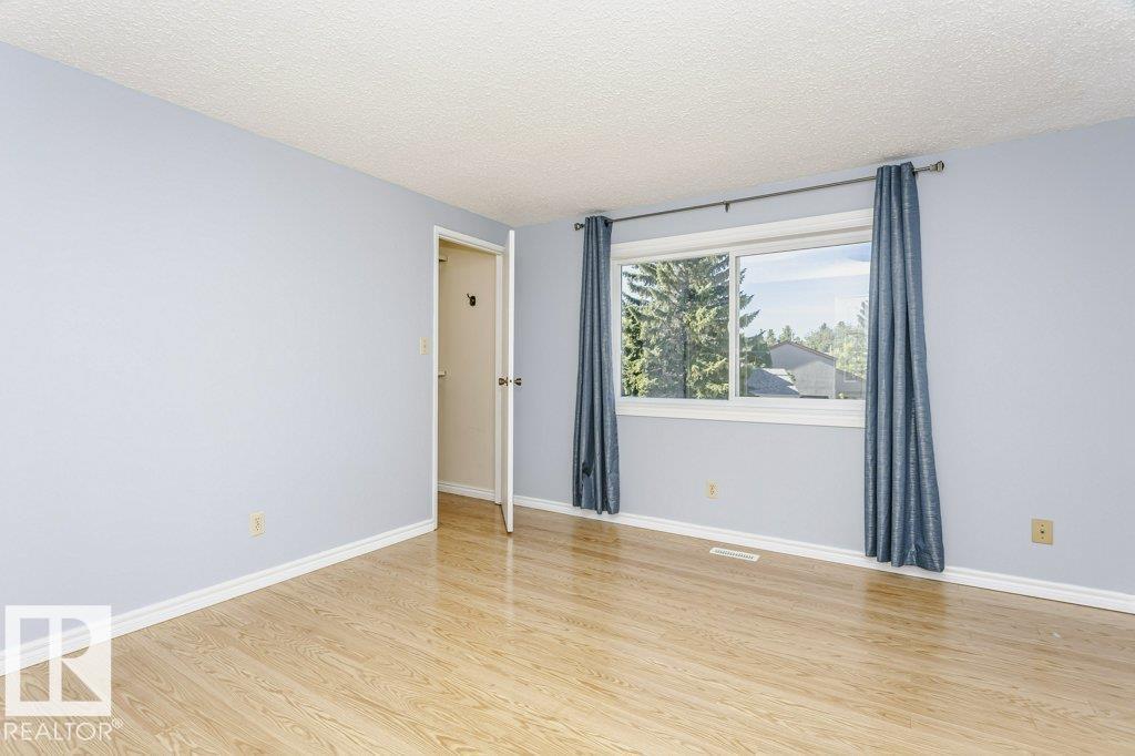 5510 92C AV NW — photo 18