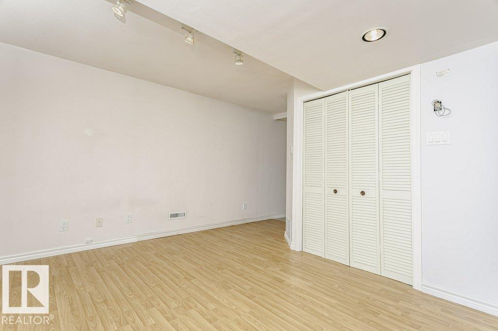 5510 92C AV NW — photo 33