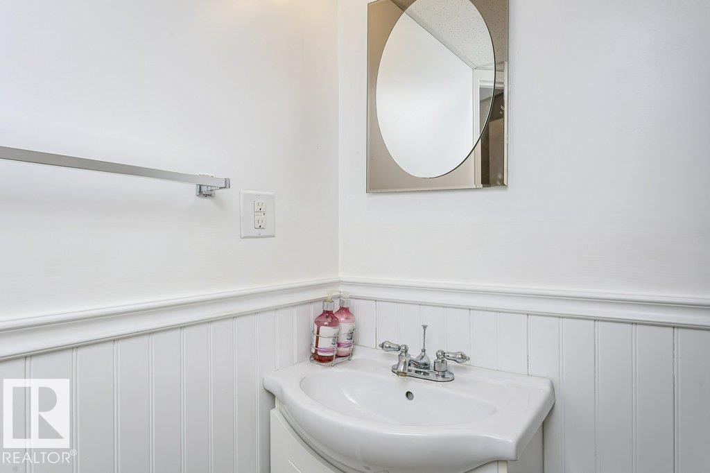 5510 92C AV NW — photo 36