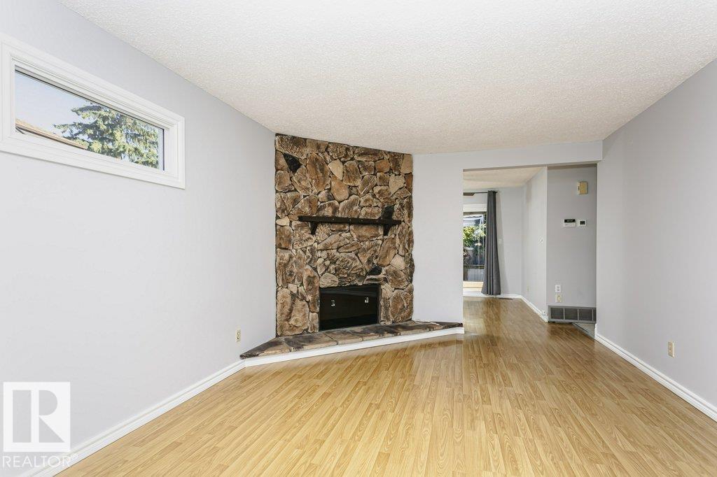 5510 92C AV NW — photo 7