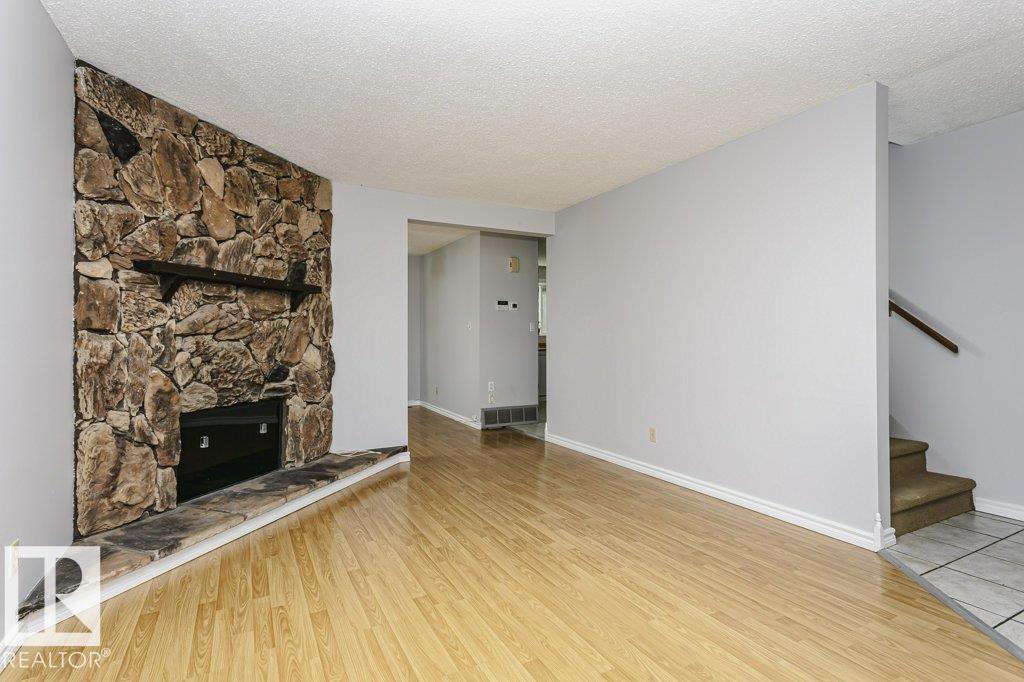 5510 92C AV NW — photo 8
