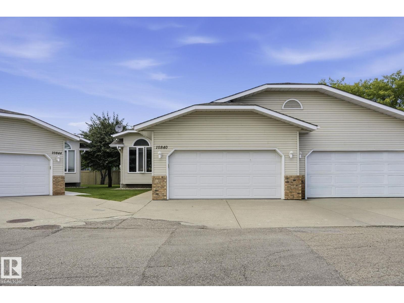 10840 25 AV NW - 1