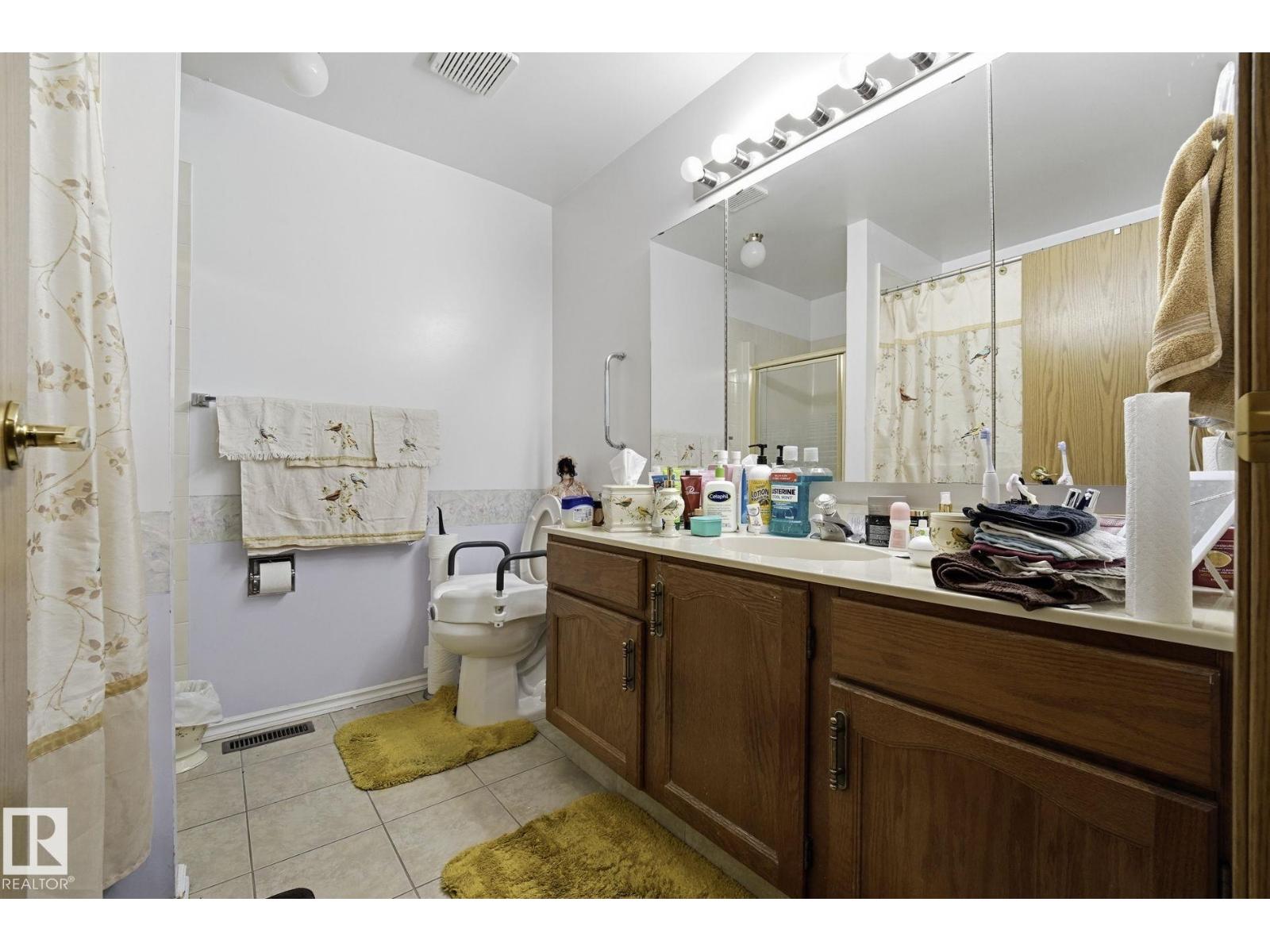 10840 25 AV NW - 24