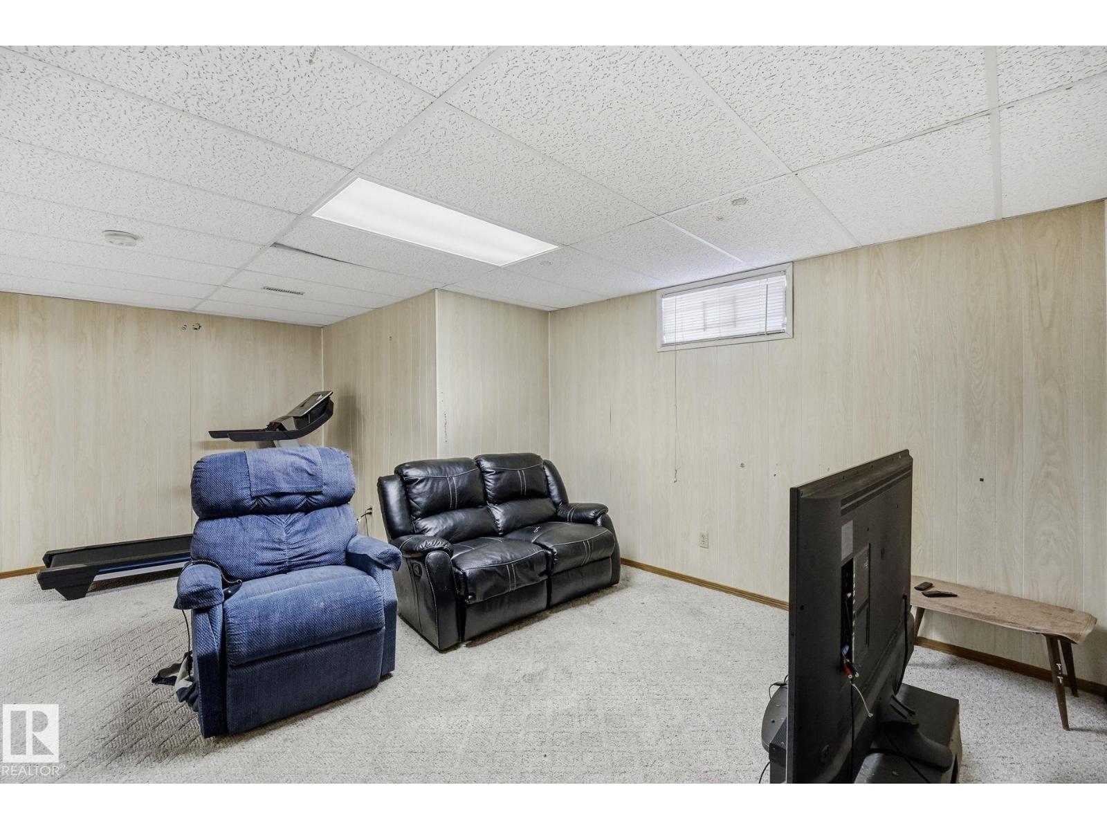 10840 25 AV NW - 27