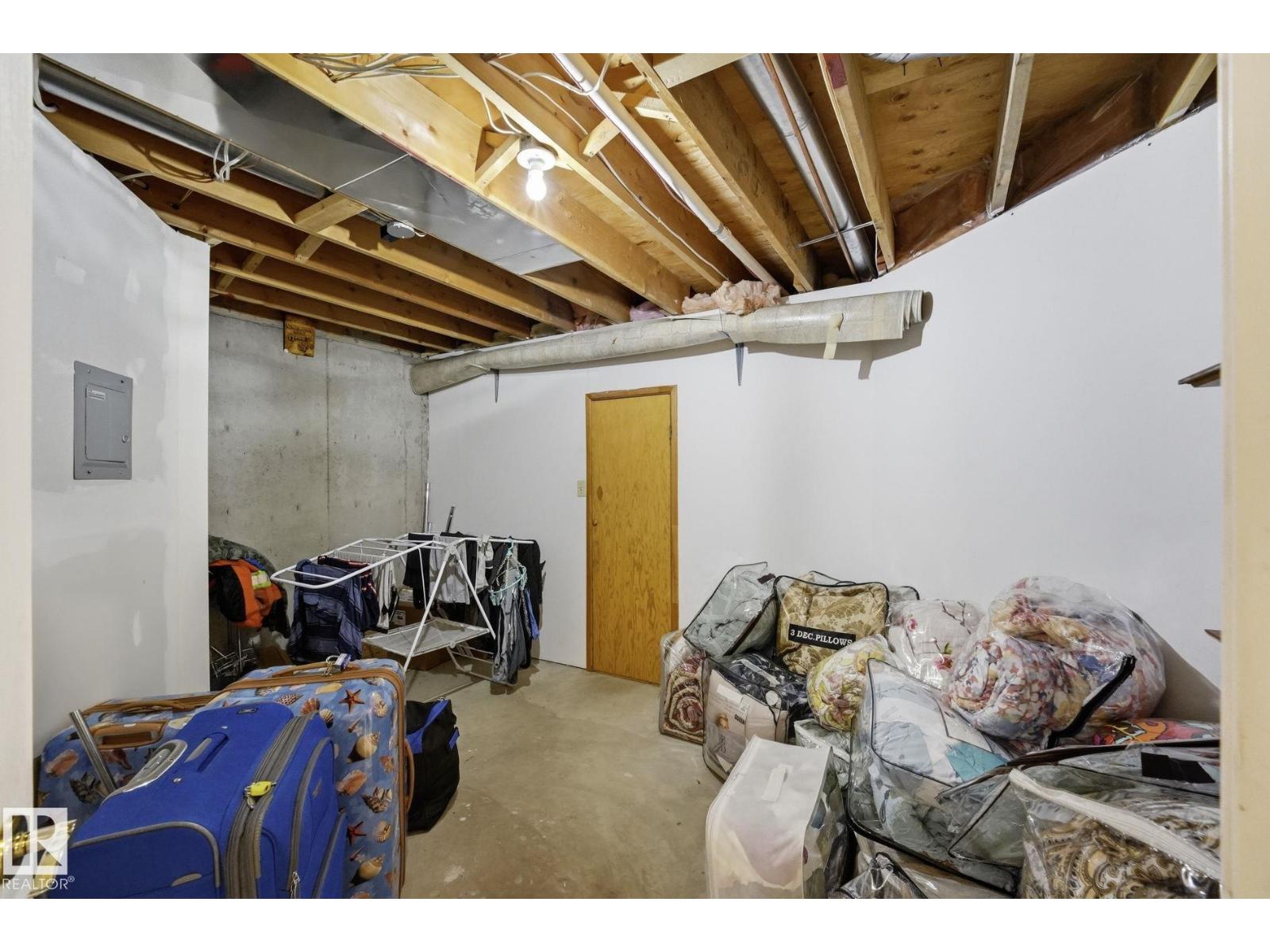 10840 25 AV NW - 36