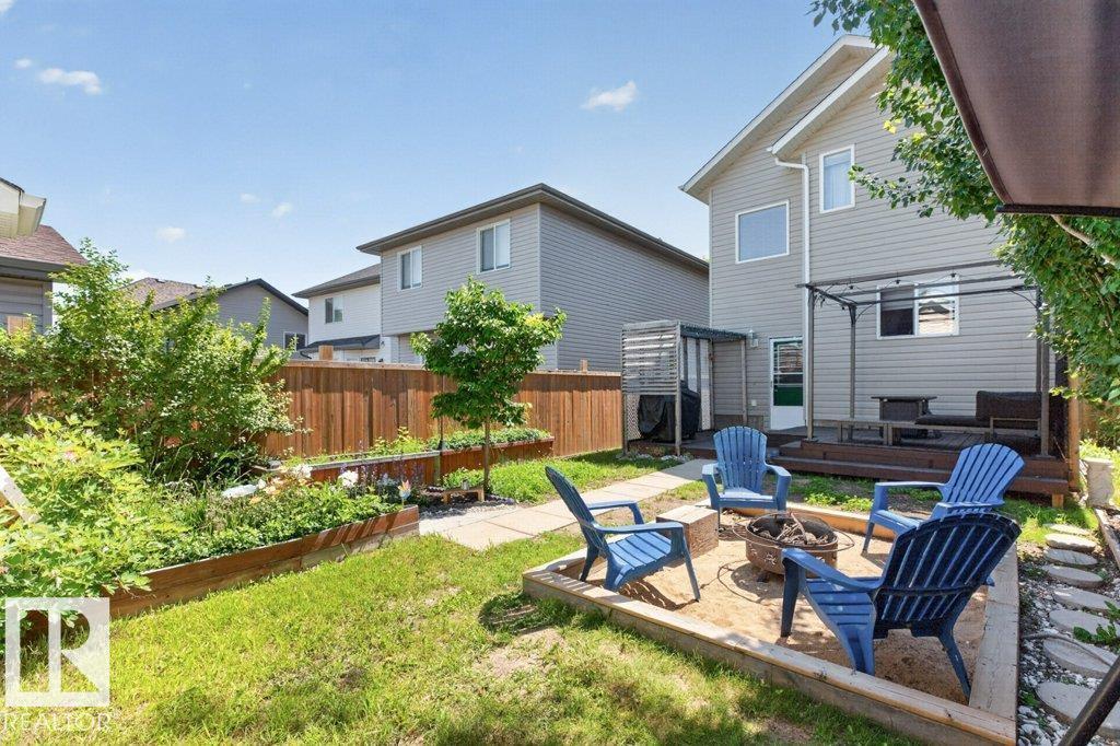 21320 90 AV NW - 42
