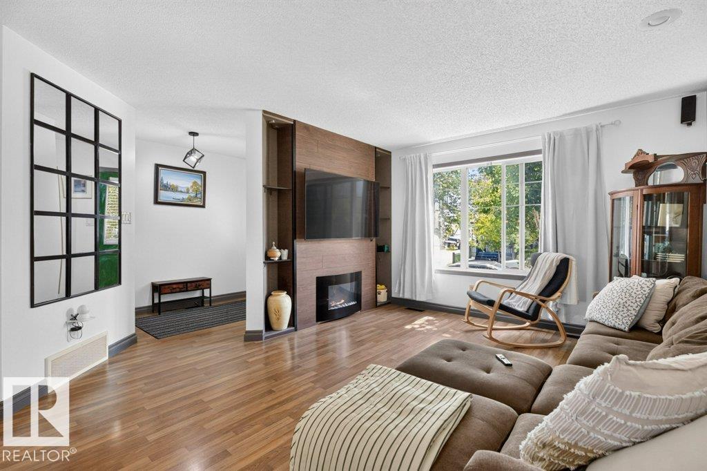 21320 90 AV NW - 8
