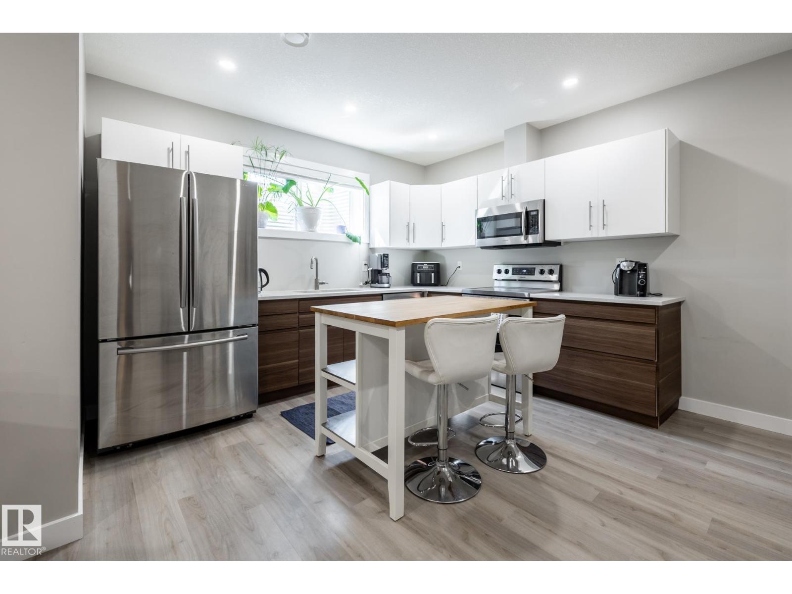 10936 71 AV NW - 49