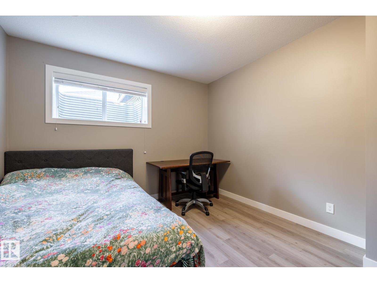 10936 71 AV NW - 59