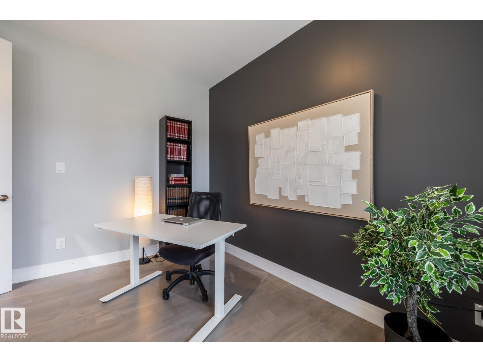 10936 71 AV NW - 6