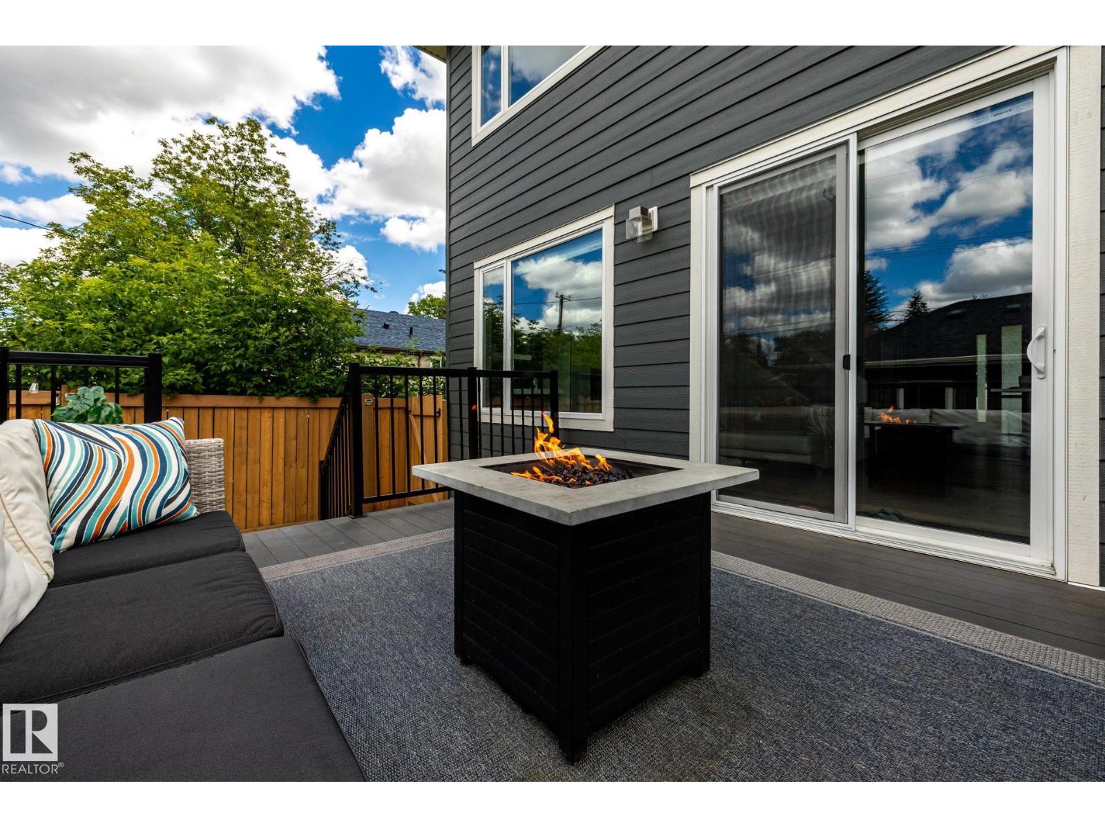 10936 71 AV NW - 62