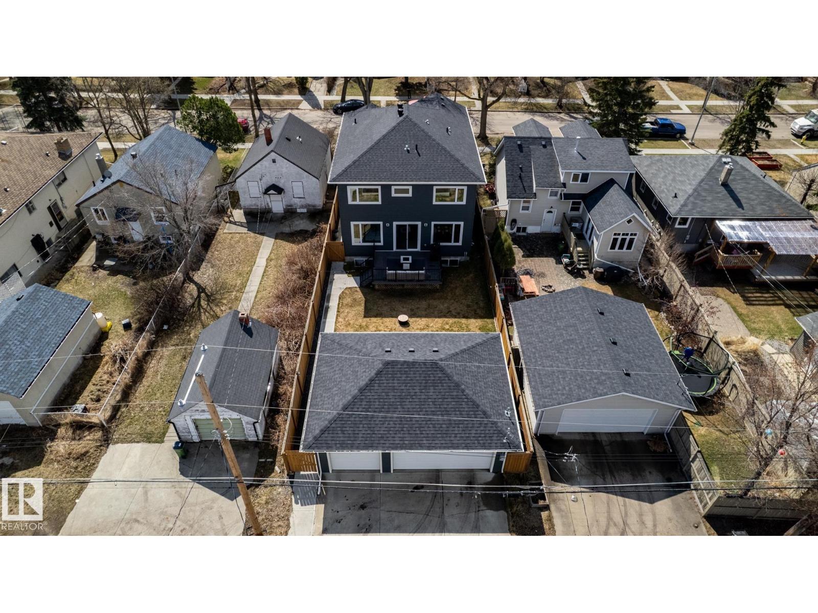 10936 71 AV NW - 68