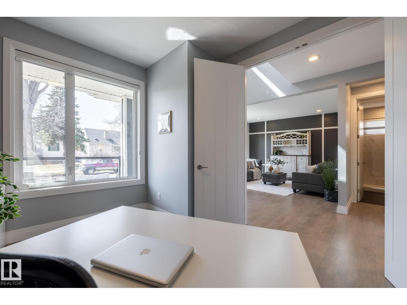 10936 71 AV NW - 8