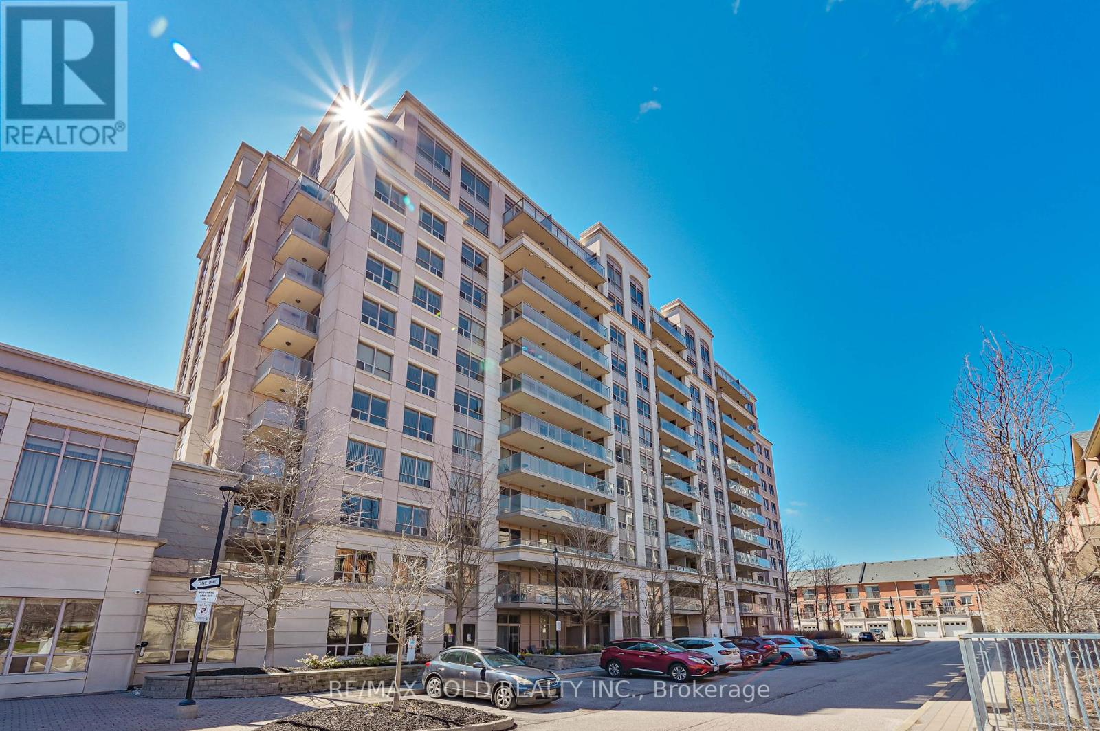 #319 37 GALLERIA PARKWAY - 22