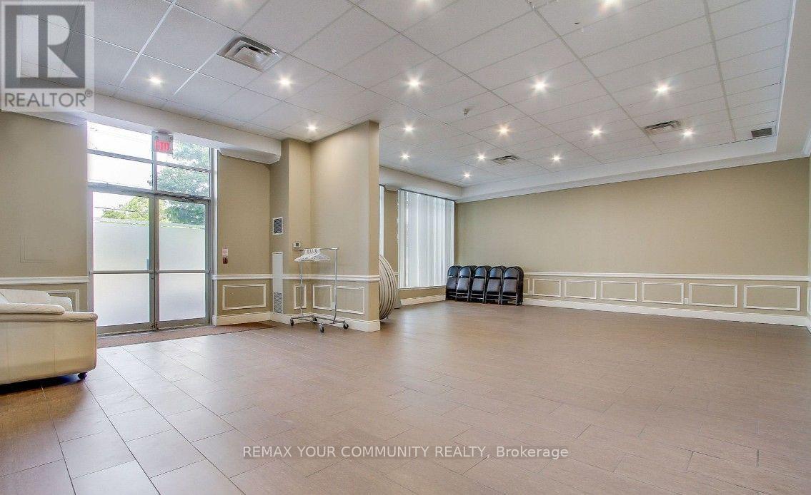 #211 10211 KEELE STREET - 25