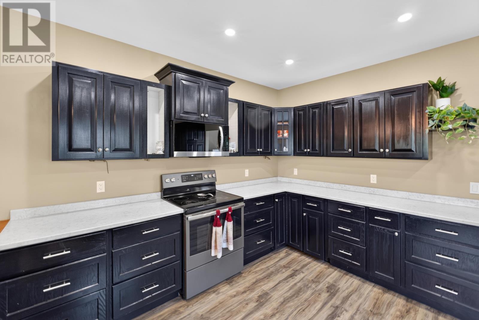 33 Dock Road - 20
