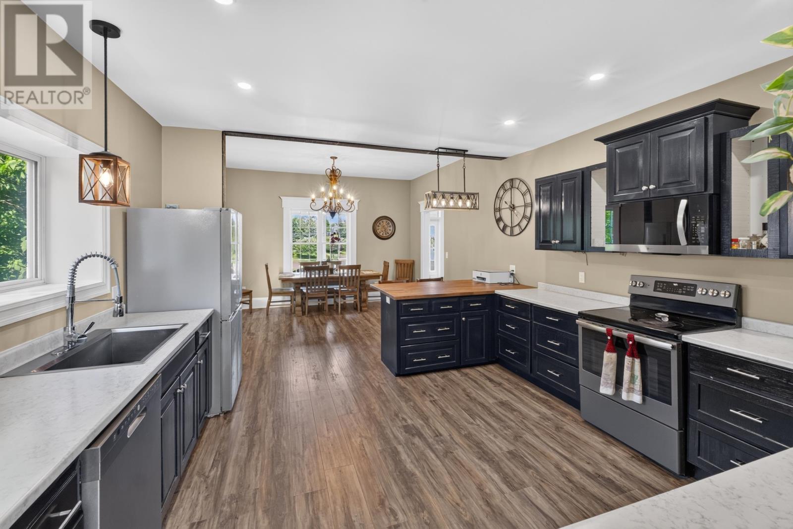 33 Dock Road - 23
