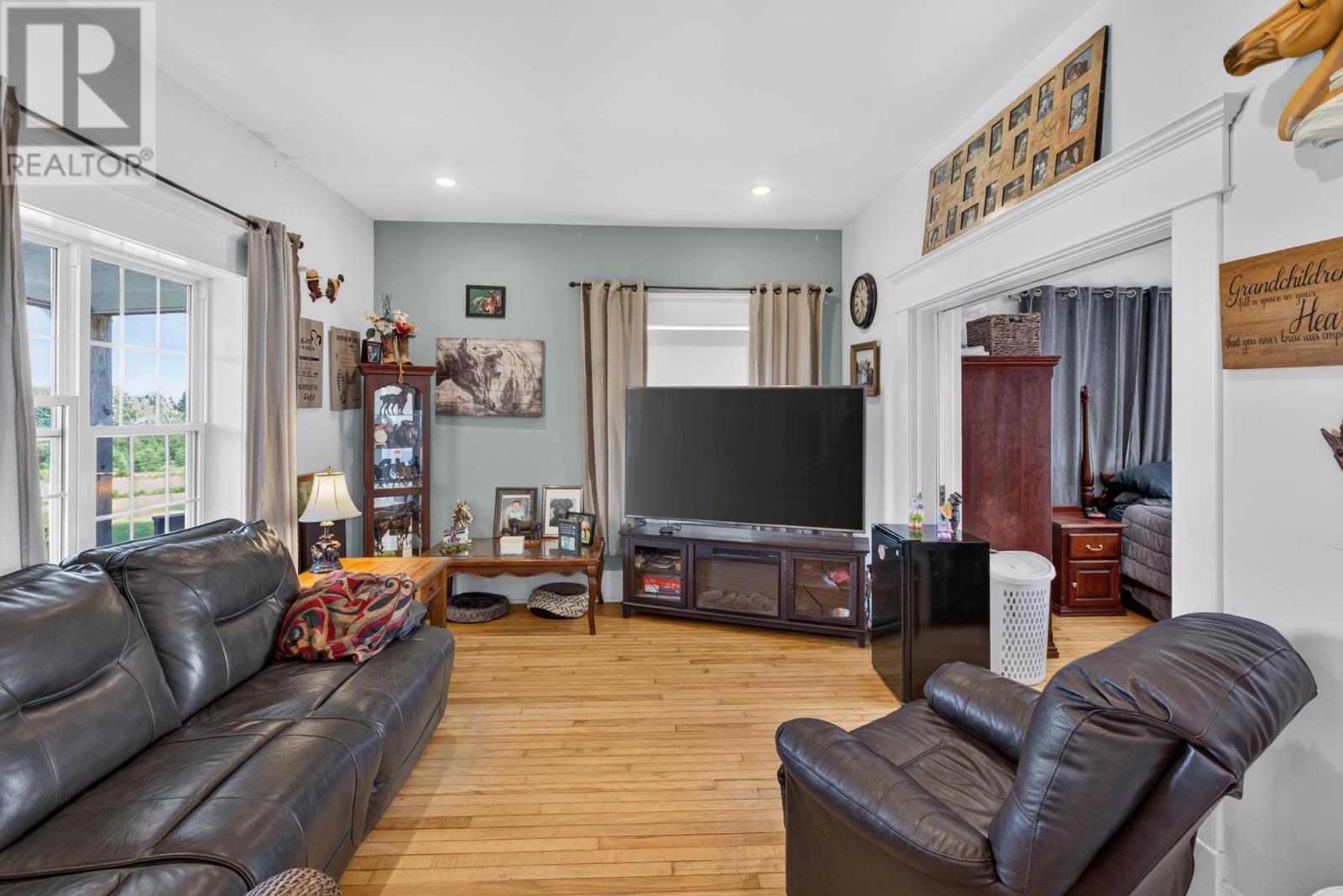 33 Dock Road - 24