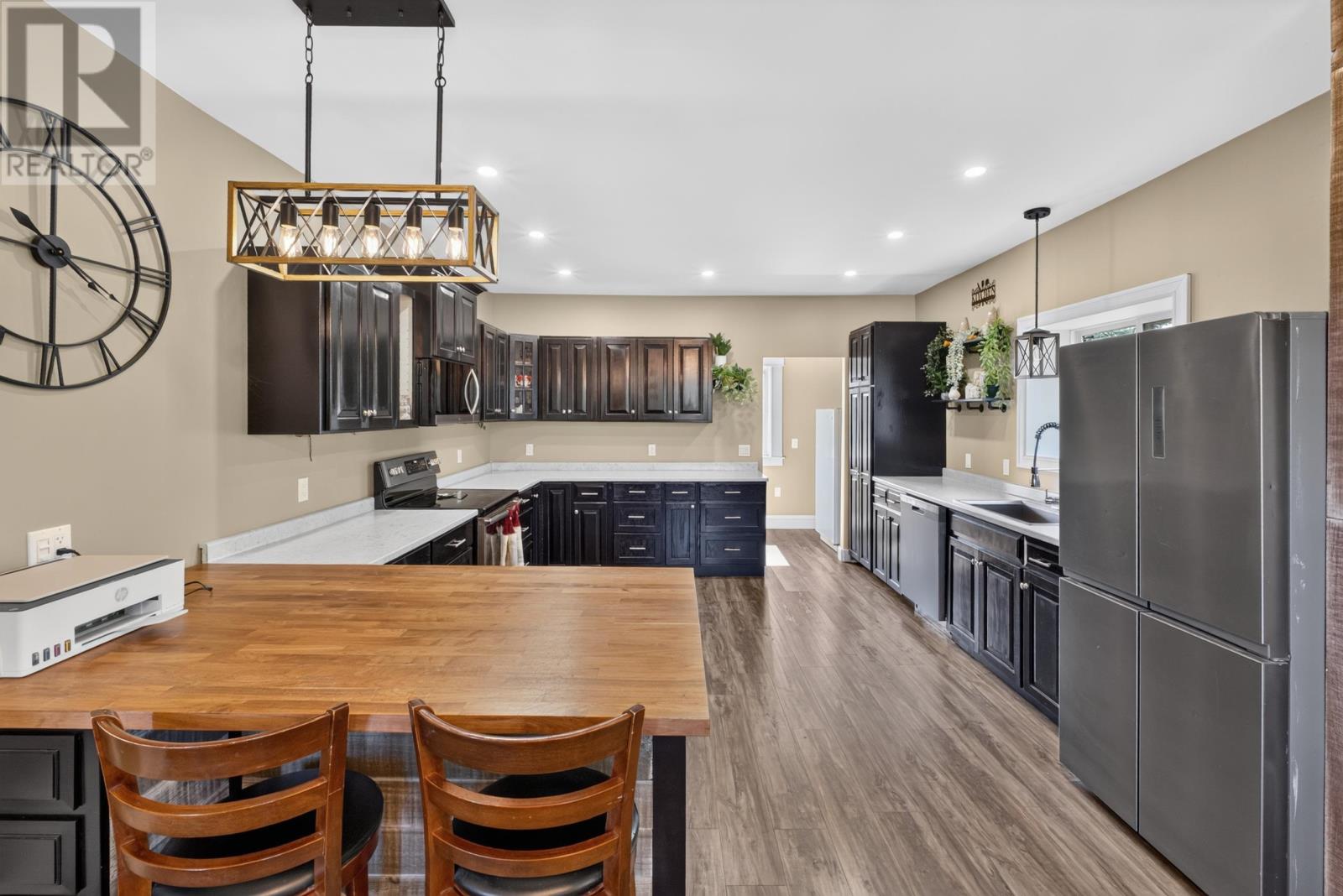 33 Dock Road - 19