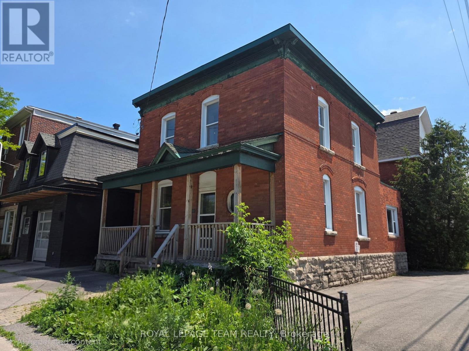 498 GLADSTONE AVENUE - 1