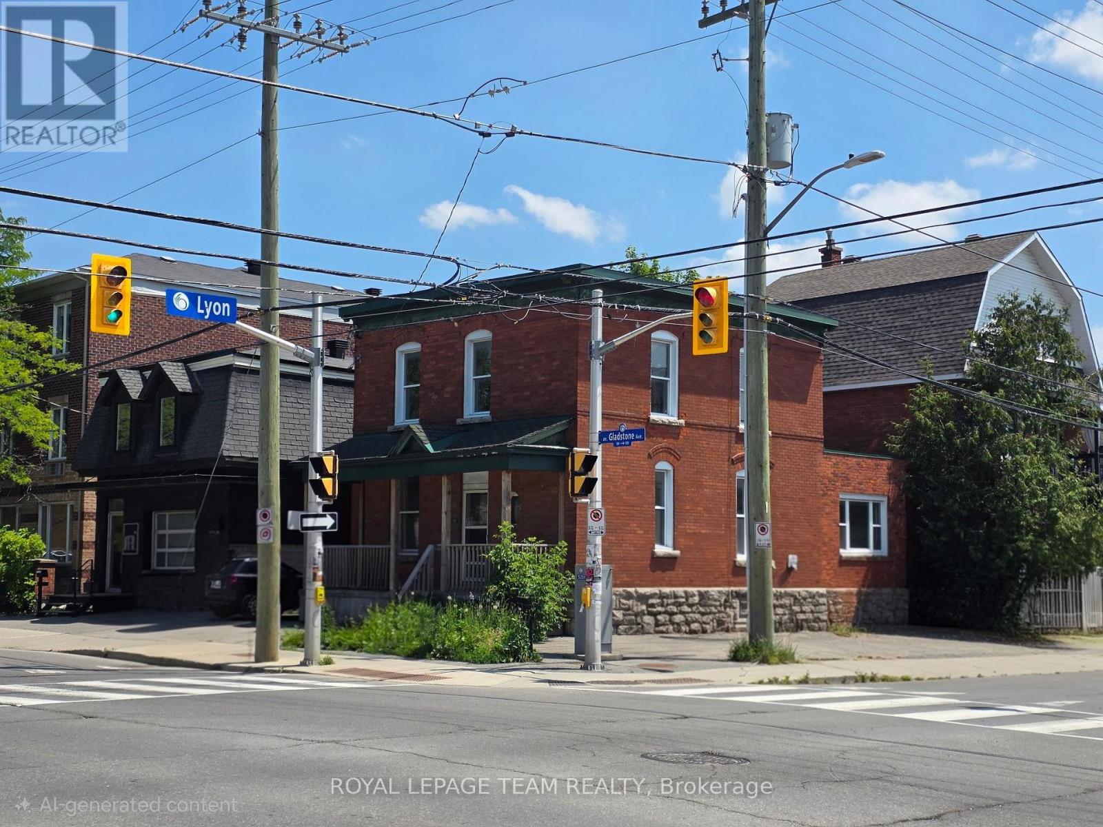 498 GLADSTONE AVENUE - 27