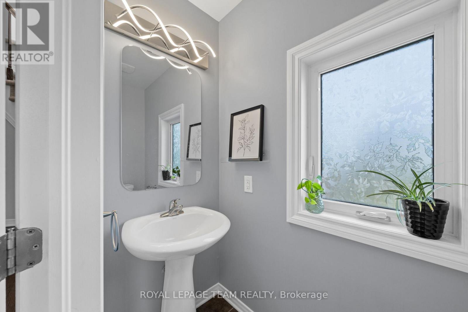 3 Bed, 3 Bath House for Sale in Ottawa – 348 BRIGITTA STREET, Ottawa – MLS# X13538458 - Image 10
