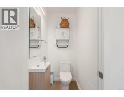 105 1720 Fairfield Rd, Victoria, BC V8S1G3 Photo 17