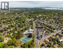 105 1720 Fairfield Rd, Victoria, BC V8S1G3 Photo 33