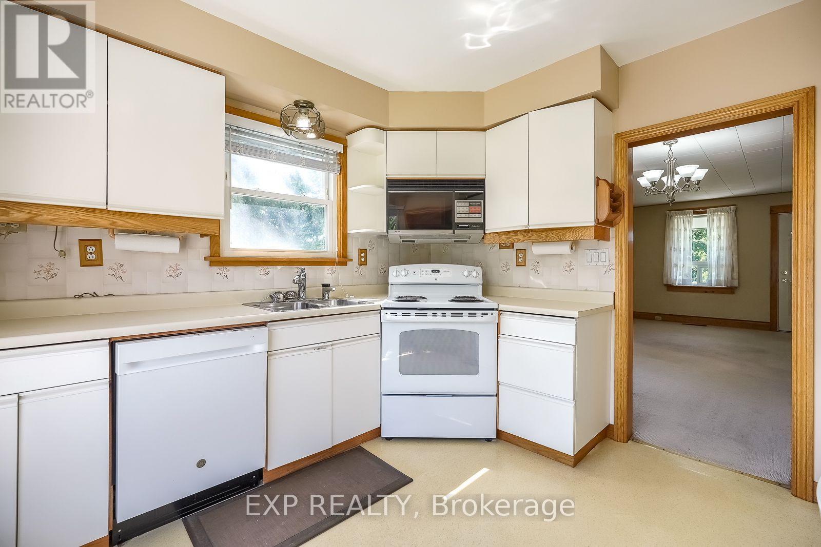 1141 HAIG BOULEVARD - 19