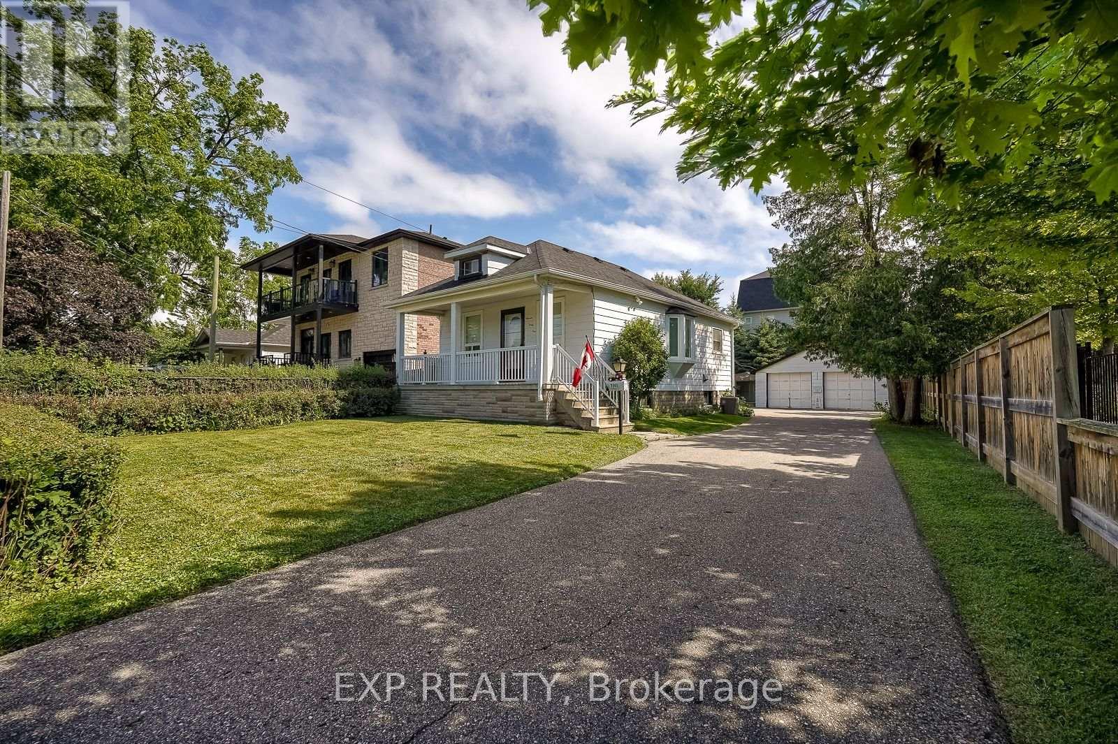 1141 HAIG BOULEVARD - 2