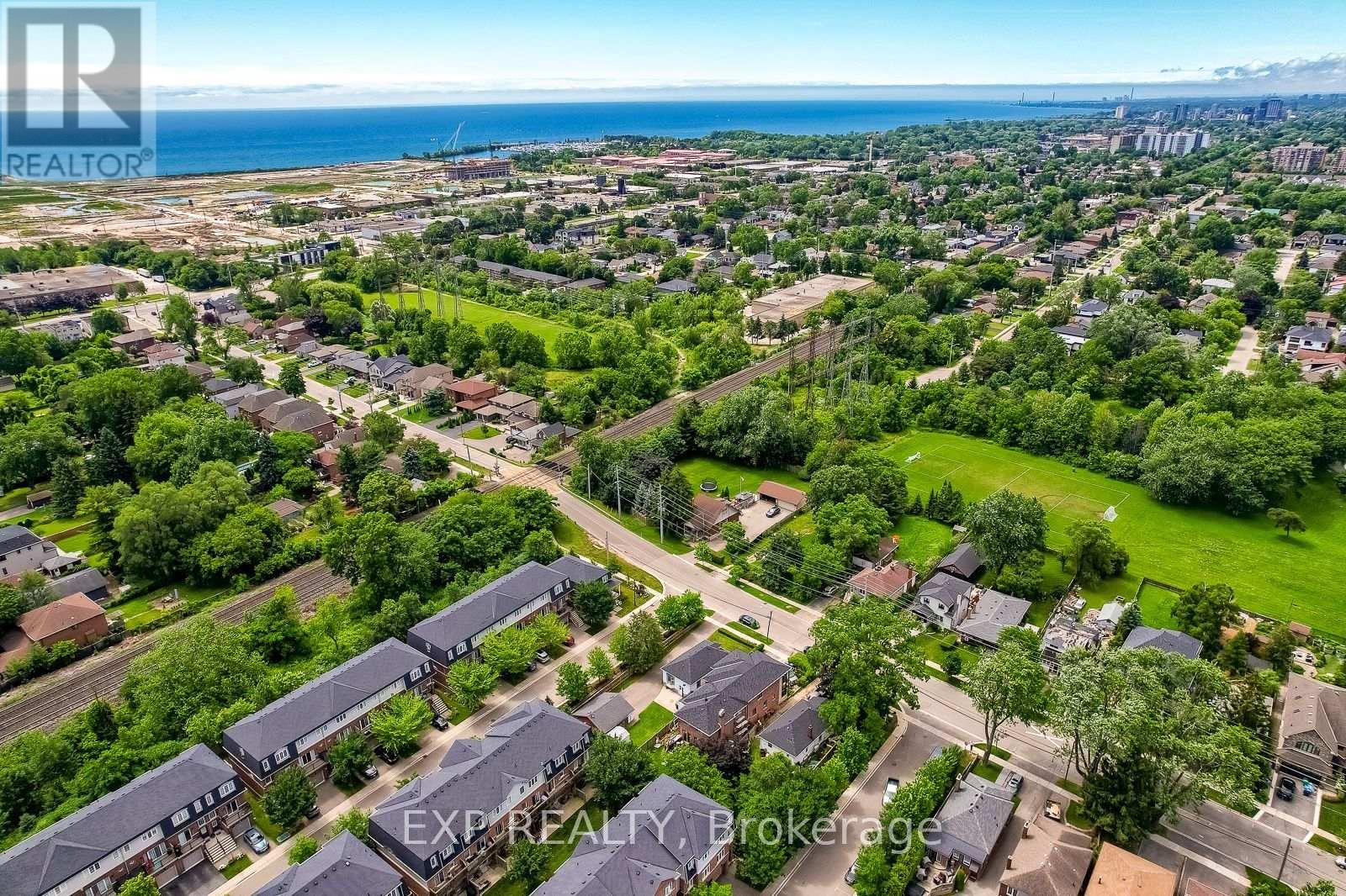 1141 HAIG BOULEVARD - 38