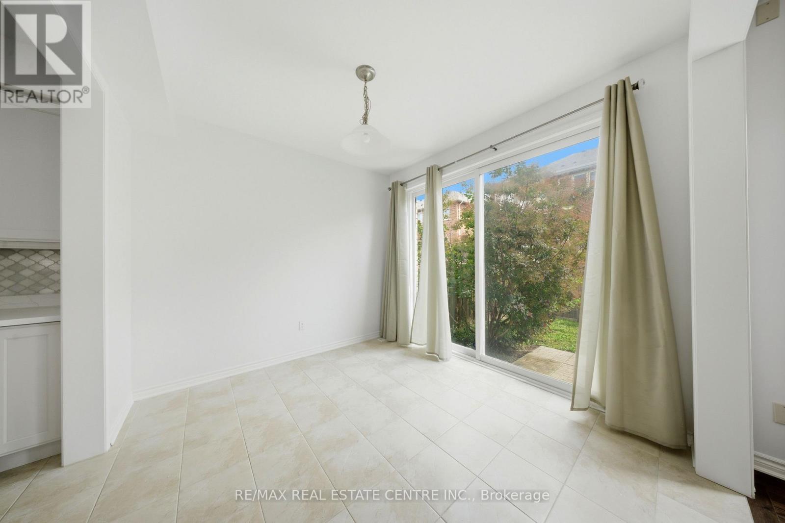 369 CEDAR HEDGE ROAD - 20