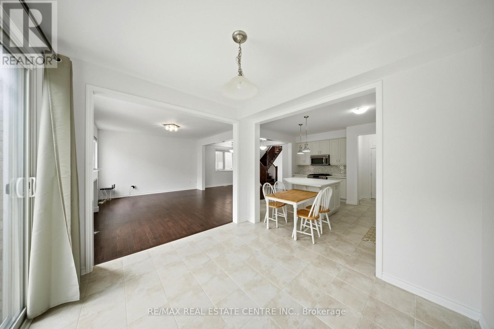 369 CEDAR HEDGE ROAD - 21